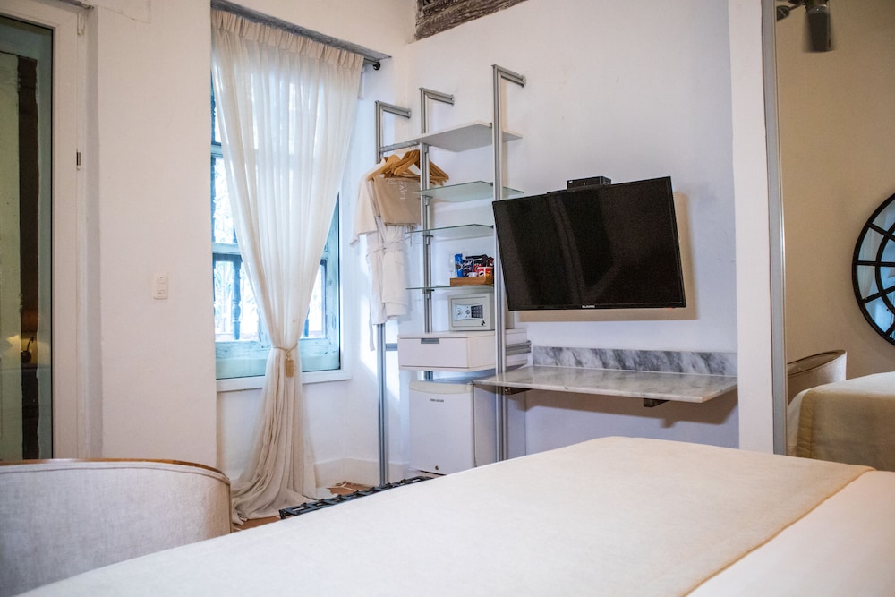 Standard Room photo 2