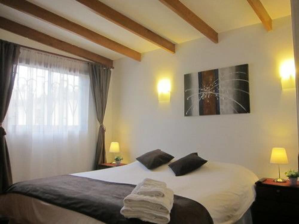 Superior Double Room, Bathroom In Suite