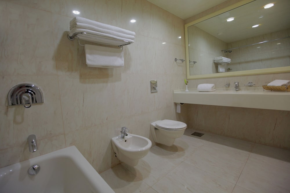 Superior Room, 1 Bedroom, Pool View photo 3