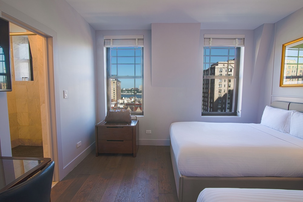 Deluxe Room, 2 Double Beds photo 2