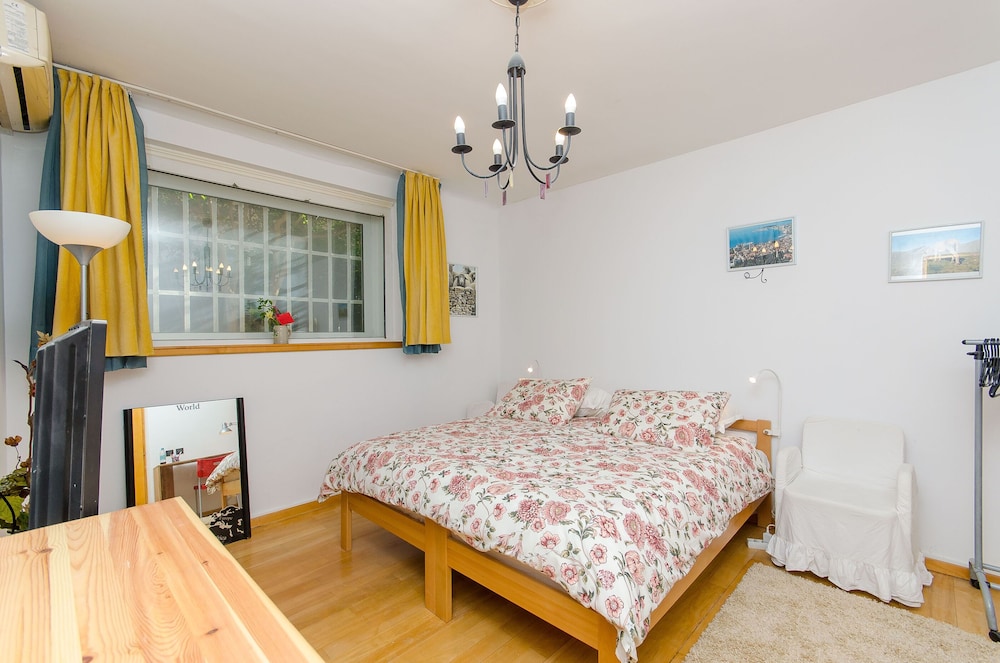 Apartment (A1)