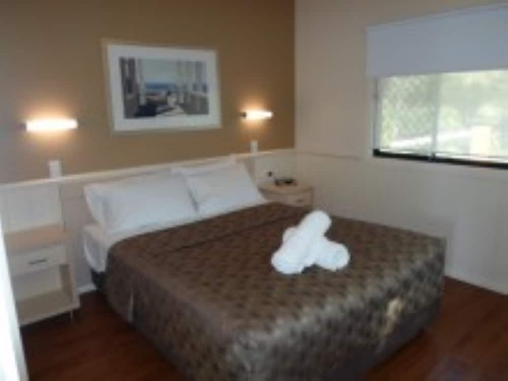 Deluxe Cabin - Sleeps 2 photo 1