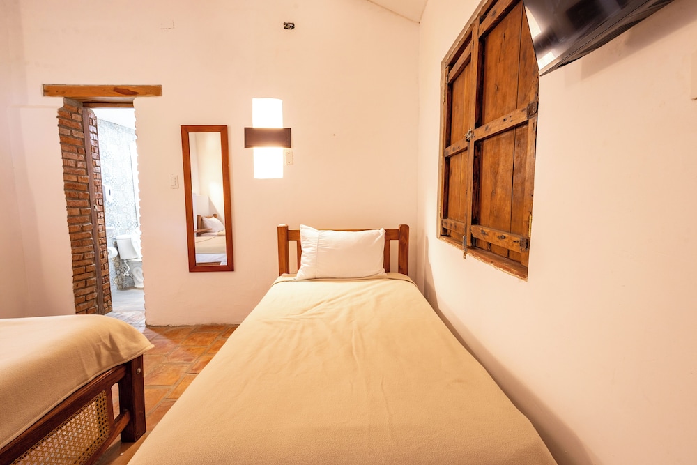 Family Quadruple Room, Multiple Beds photo 2