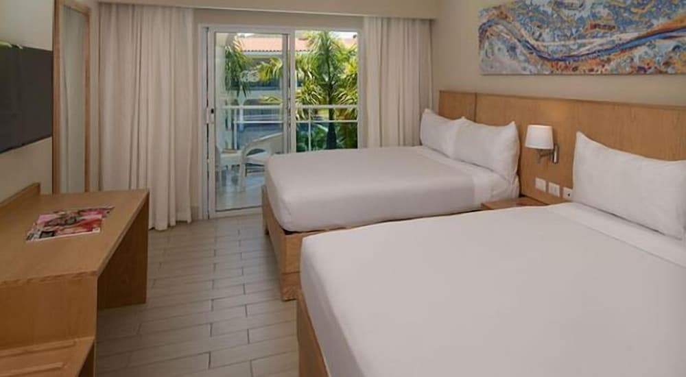 Luxury Villa photo 2