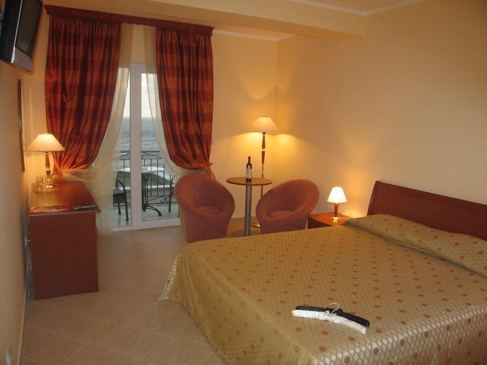 Double Room, Sea View photo 3