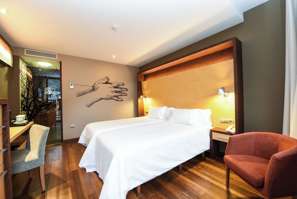Standard Room, Terrace - Photo 2