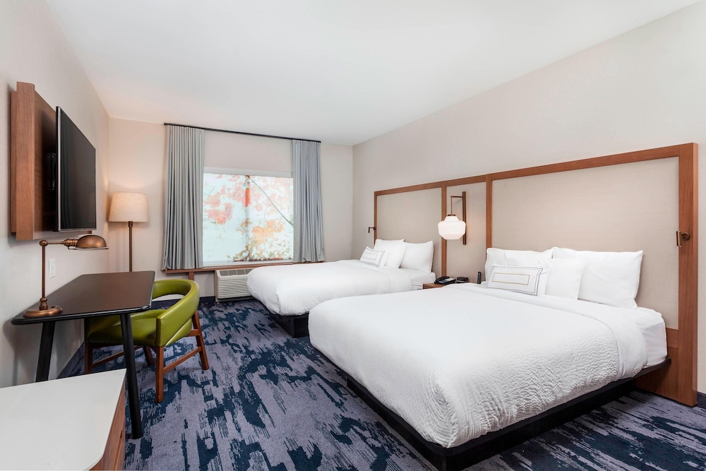 Room, 2 Queen Beds (Hearing Accessible) photo 2