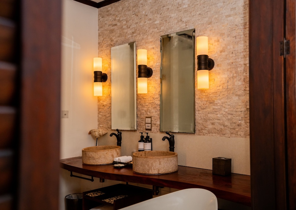 Junior Suite, 1 King Bed