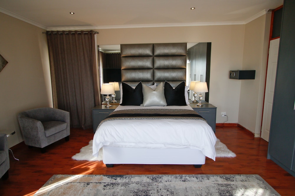 Double Room photo 3