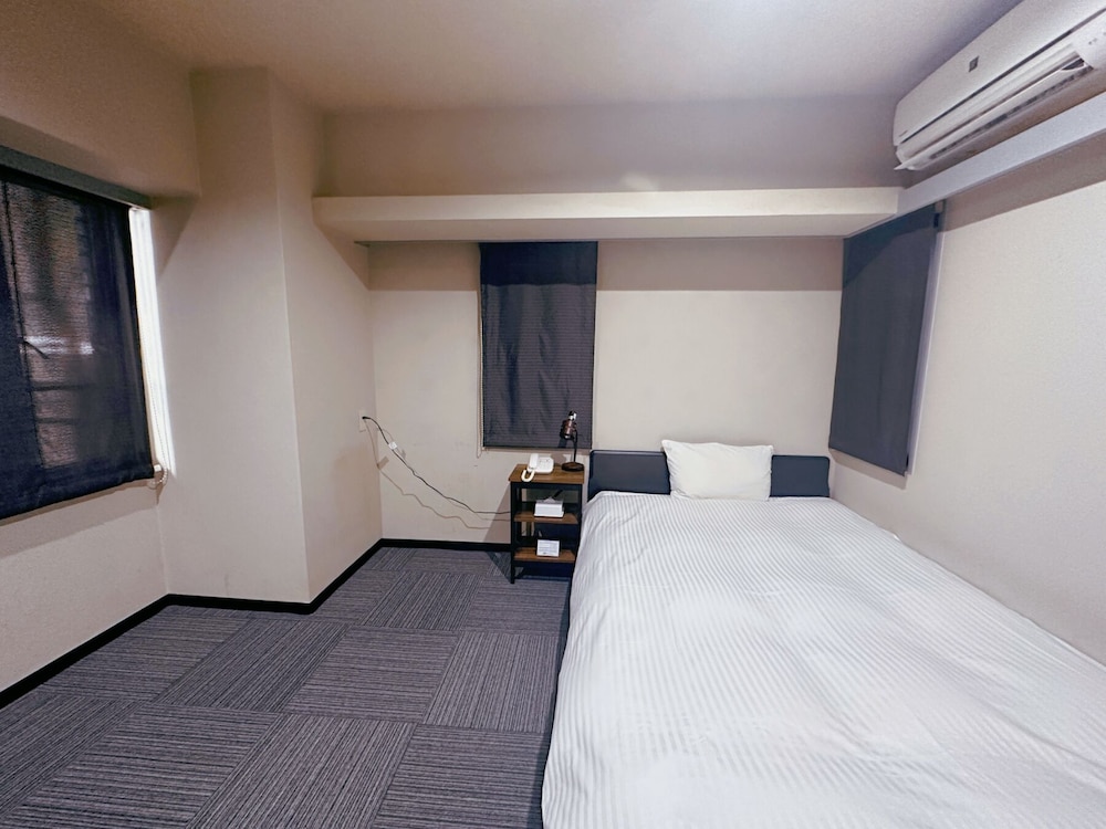 Semi Double Room for 1 person, Smoking photo 2