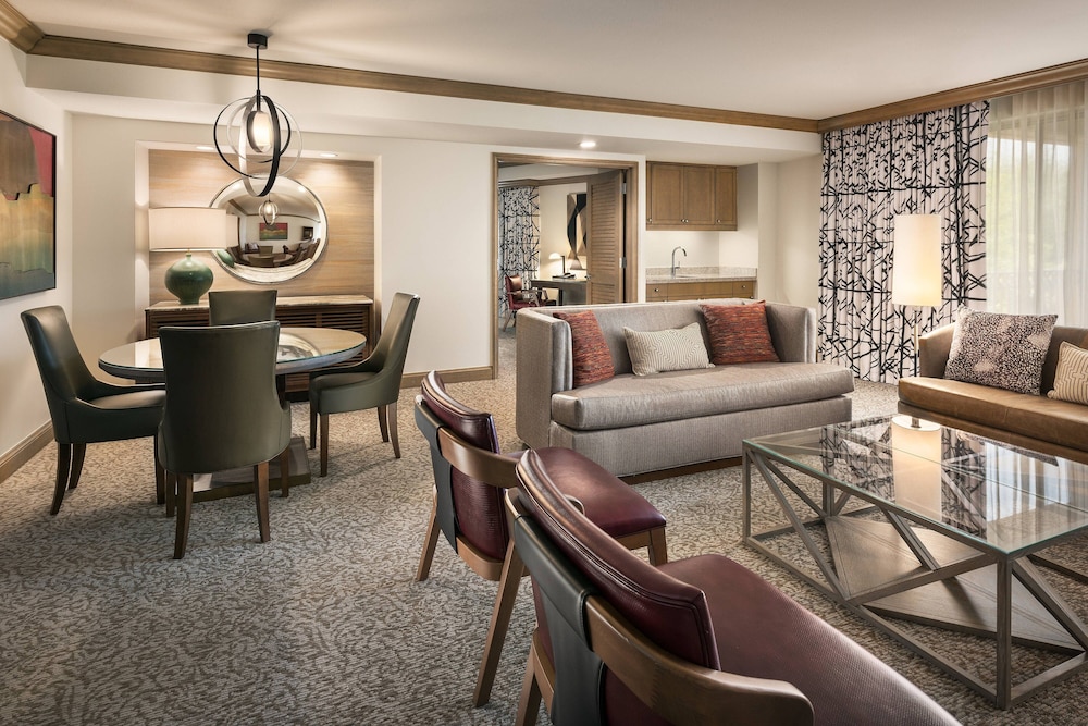Suite, 1 Bedroom photo 1