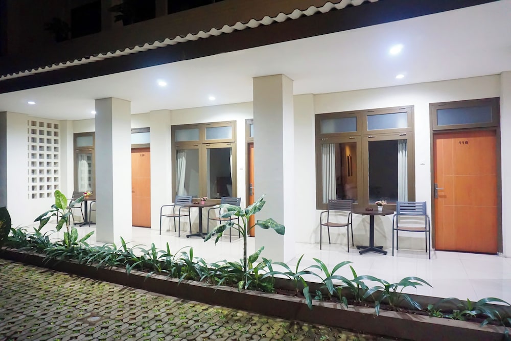 Deluxe Double Room, Garden View photo 3