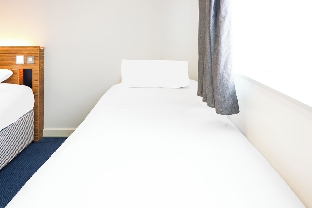 Standard Family of 3 Room - Photo 4