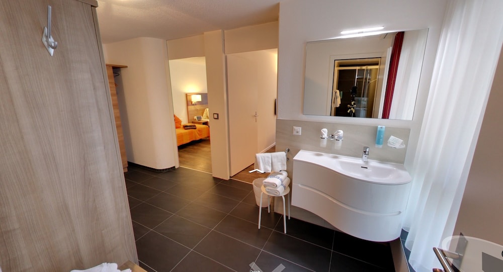 Family Room, 2 Bedrooms (guest house Volksheilbad) photo 2