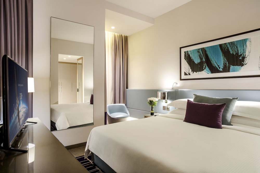 Suite, 2 Bedrooms photo 2