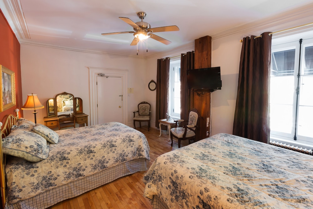 Standard Room photo 1