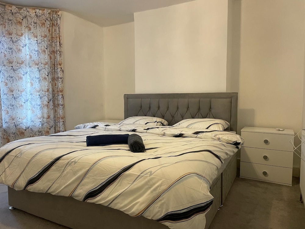 Deluxe Double or Twin Room photo 1