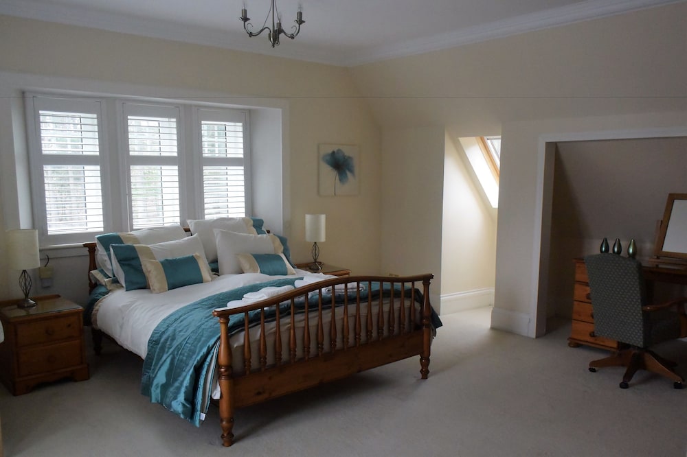 Luxury House, 6 Bedrooms photo 2