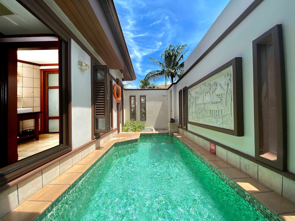 Executive Pool Villa photo 3