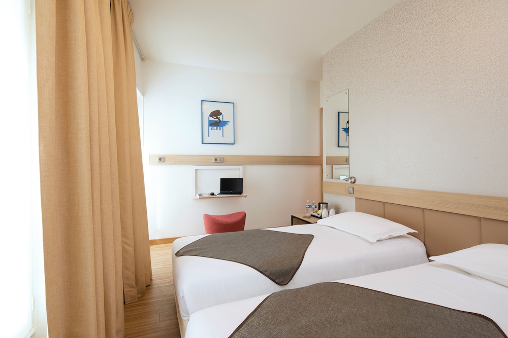 Classic Twin Room