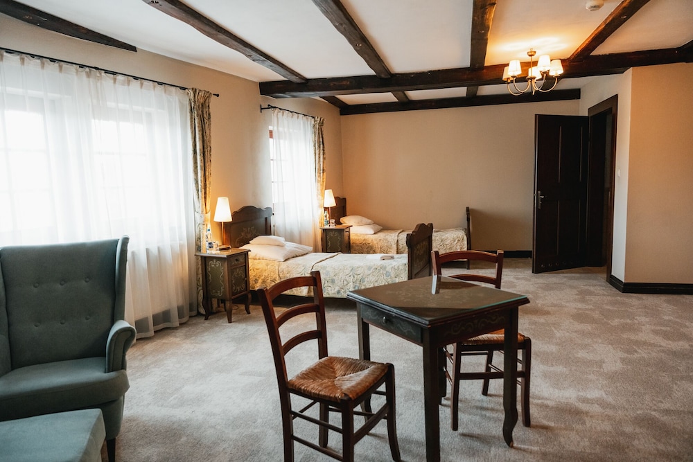 Standard Quadruple Room - Photo 4