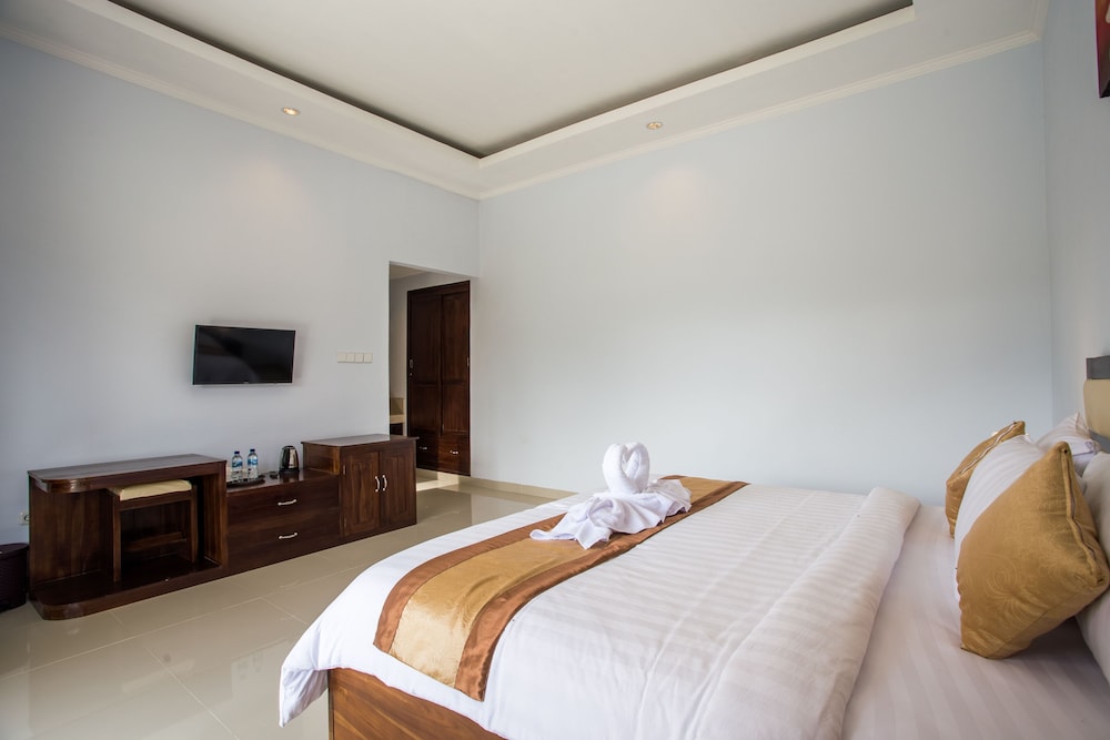 Deluxe Suite, 1 King Bed, Mountain View - Photo 14