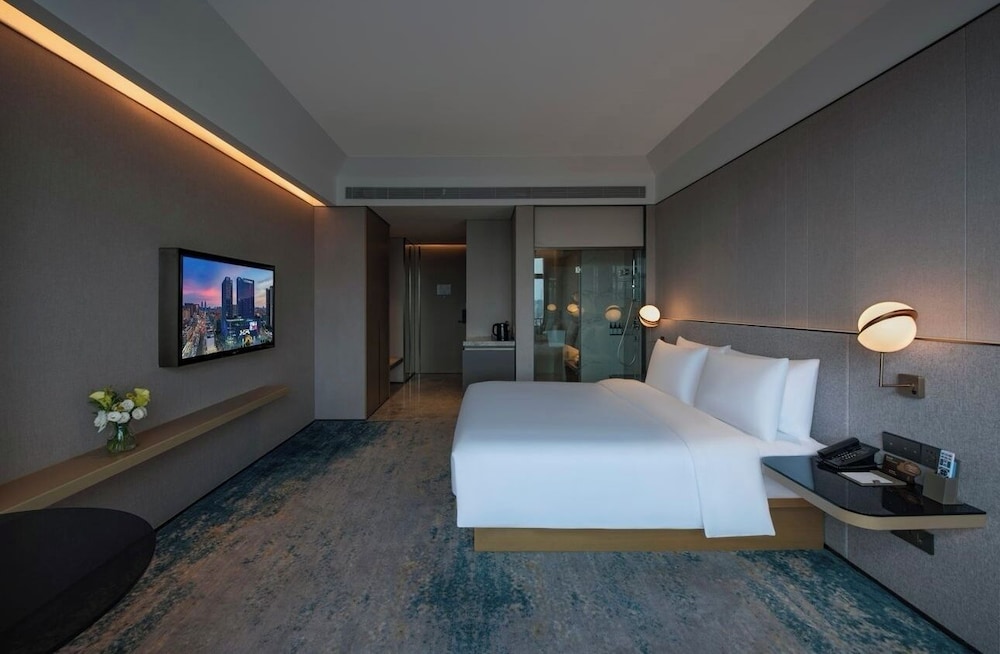 Panoramic Room