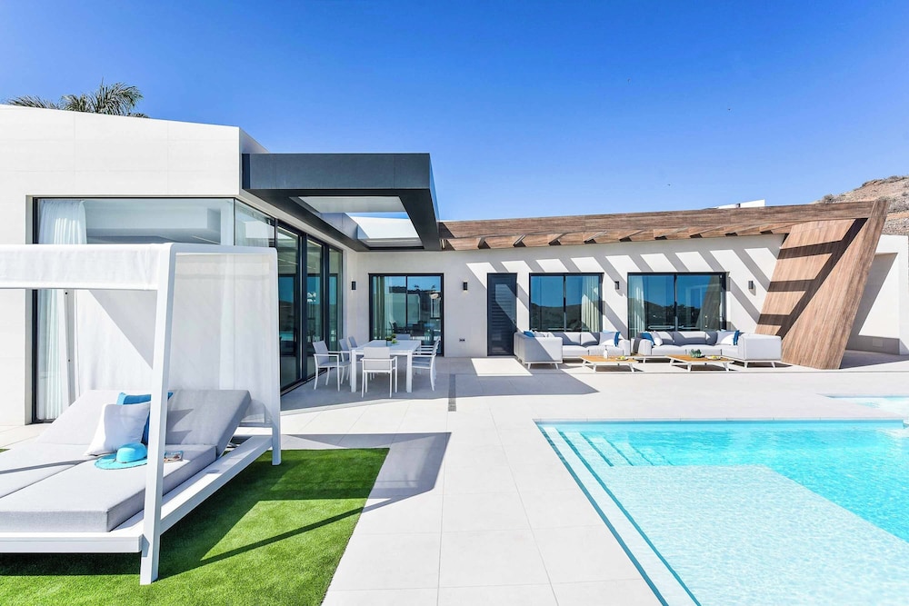 Villa (6 Habitaciones)