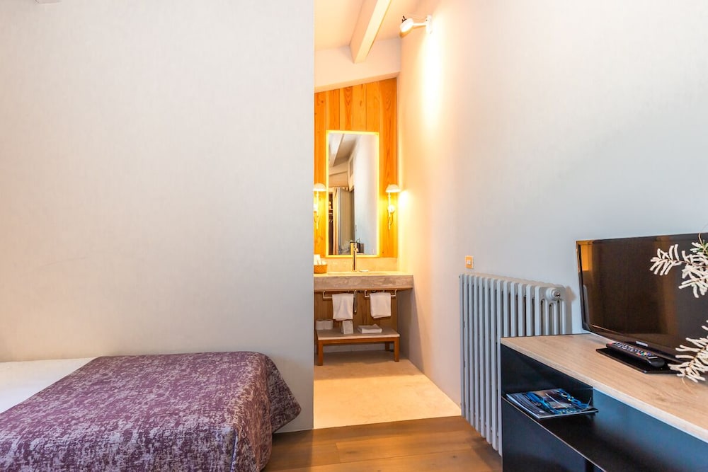 Family Apartment, 2 Bedrooms, Mountain View photo 2