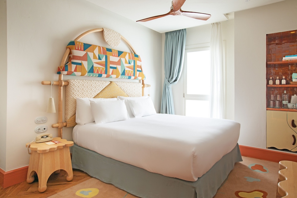 Room (Eivissa)