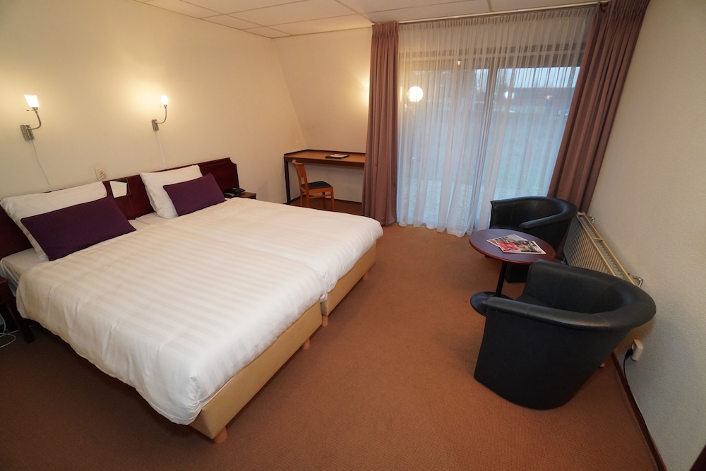 Standard Room photo 1