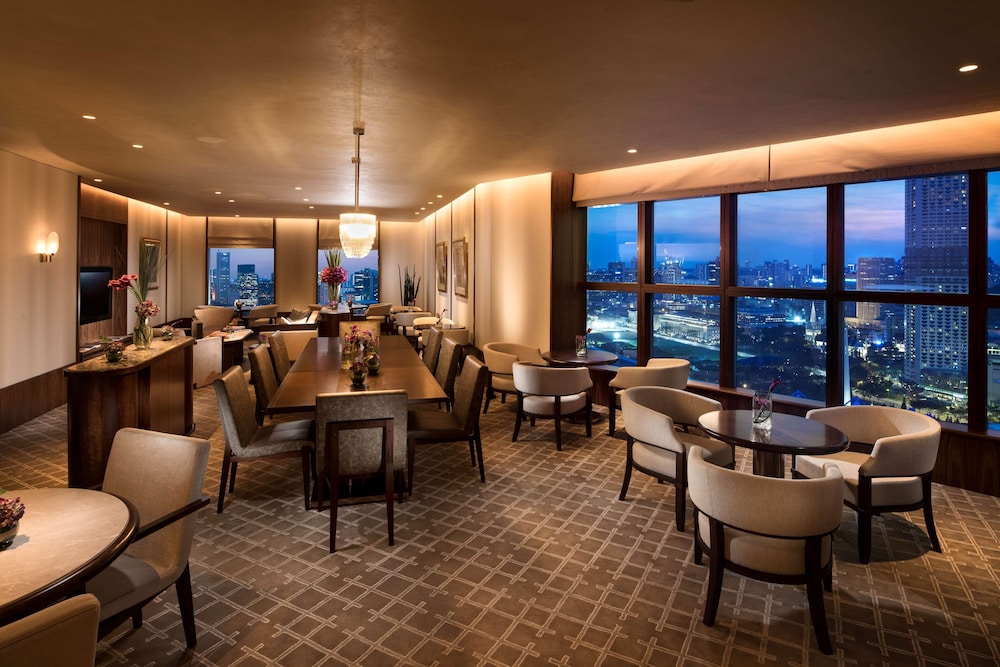 Family Suite, 2 Bedrooms, City View, Corner