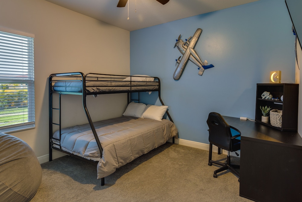House (4 Bedrooms) photo 3