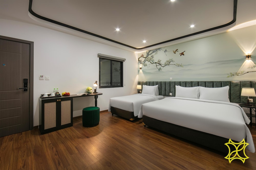 Luxury Triple Room photo 2