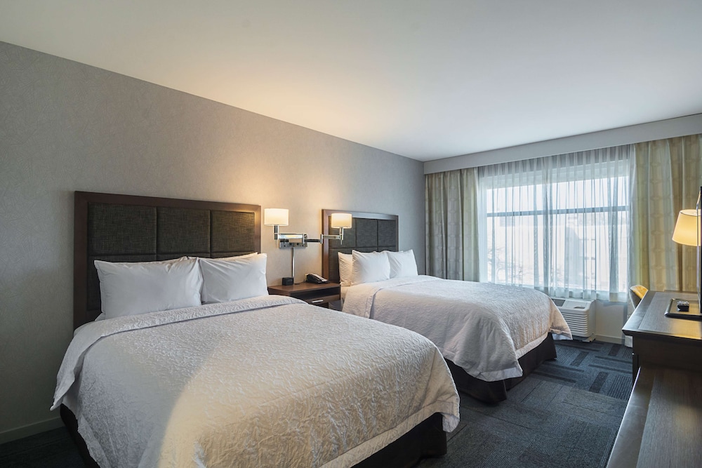 Room, 2 Queen Beds, Refrigerator