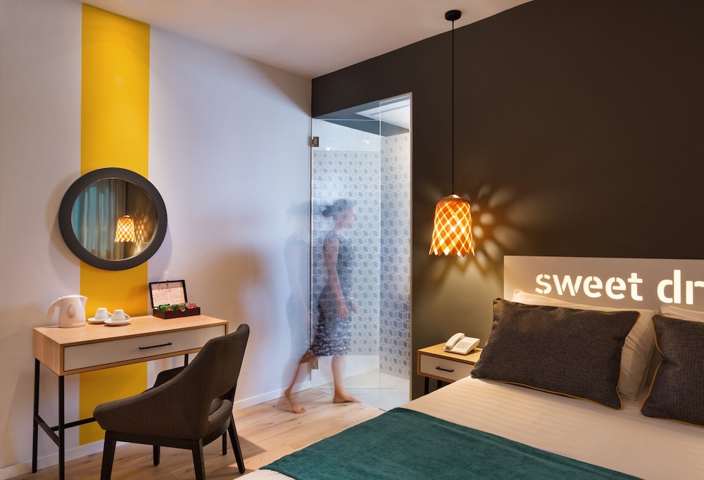 Deluxe Room - Photo 2