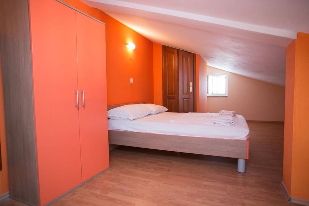 Apartment (Nera - 10 M From Beach - A3(6+1))
