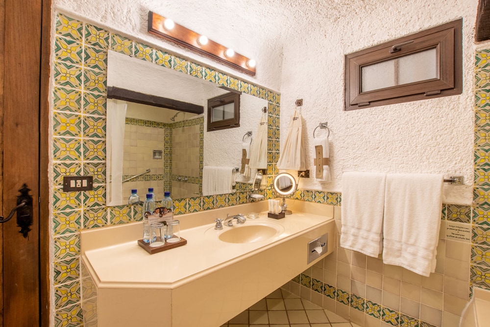 Standard Room (All rooms are different) - Photo 5