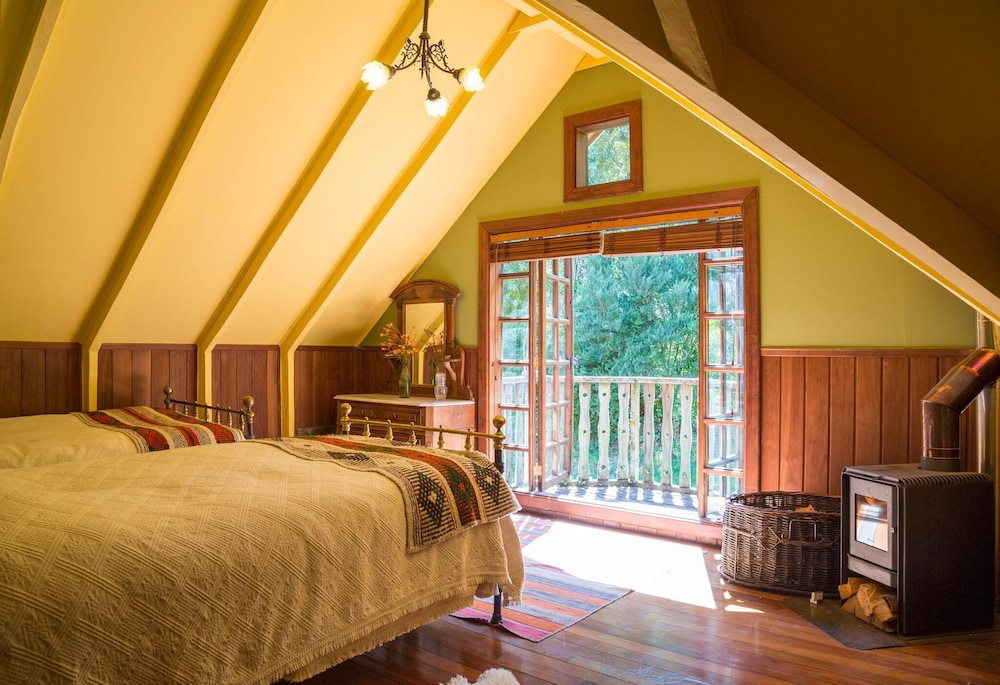Standard Double or Twin Room, 1 Bedroom, Mountain View photo 1