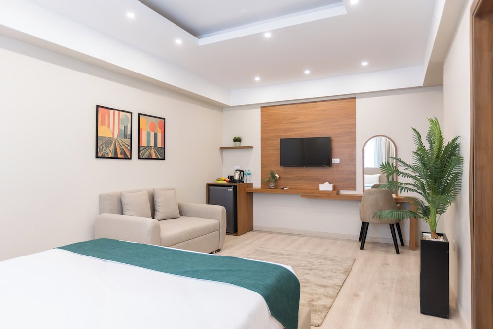 Superior King Room