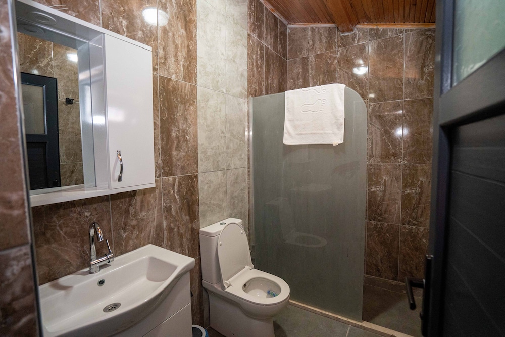 Basic Room, Multiple Beds, Sea View photo 3