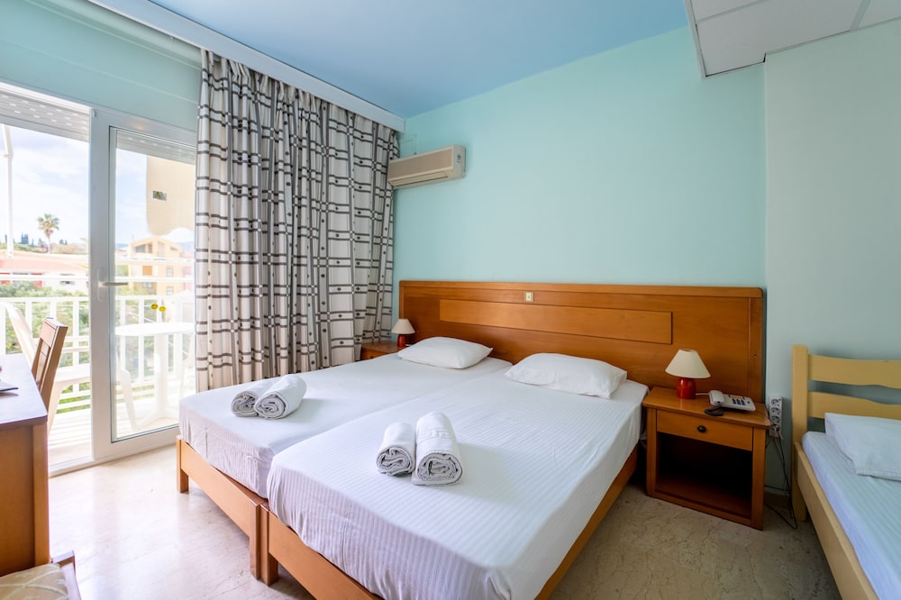 Classic Double Room, City View photo 1