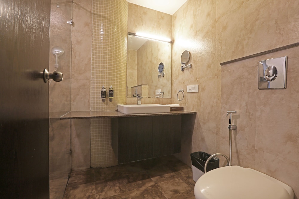 Luxury Room - Photo 8