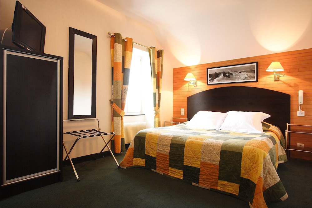 Junior Double or Twin Room