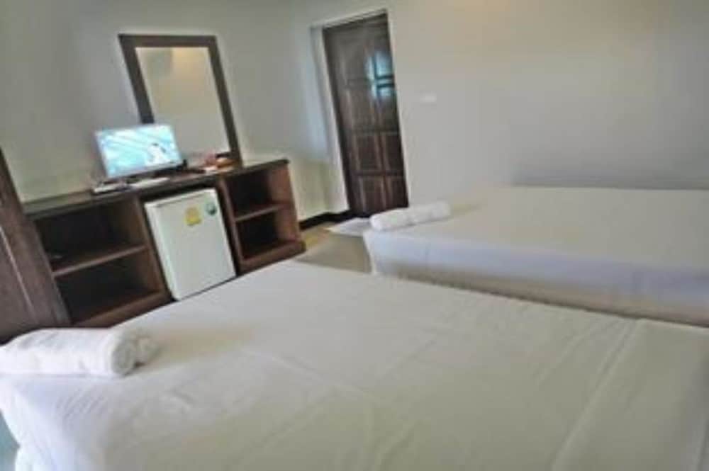 Standard Room photo 2