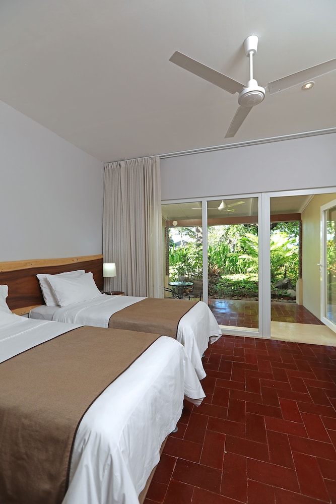 Deluxe Twin Room photo 3
