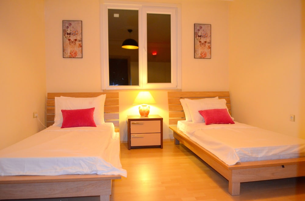 Design Loft, 3 Bedrooms, Balcony, Beachfront