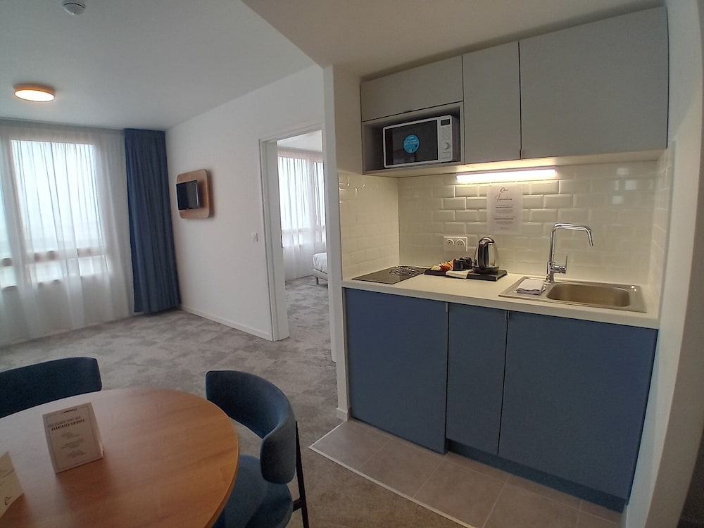Family Apartment, 1 Bedroom - Photo 4