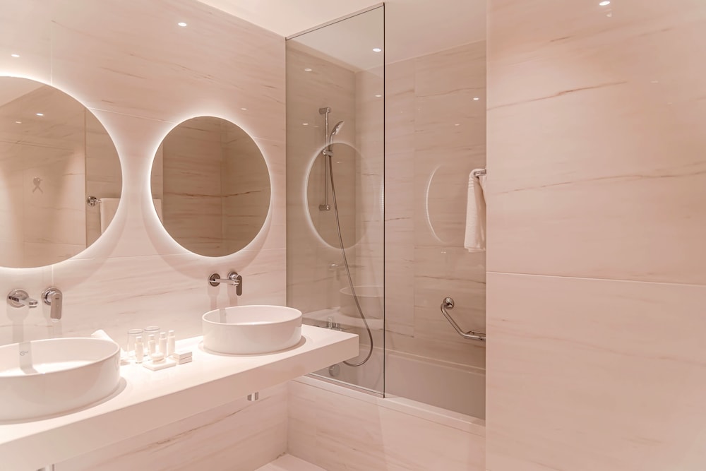 Superior Suite, Sea View - Photo 3