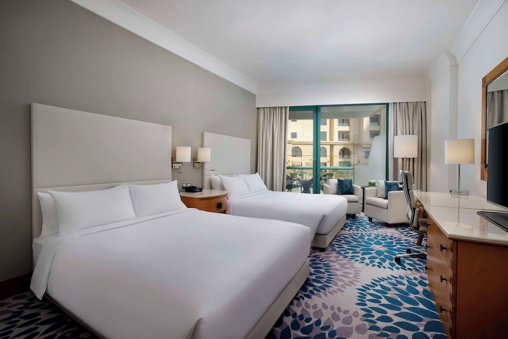 Deluxe Twin Room, Accessible - Photo 1